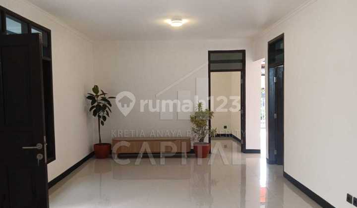 New House in Cijerah Complex Ready to Move In New House in Cijerah Complex Ready to Move In