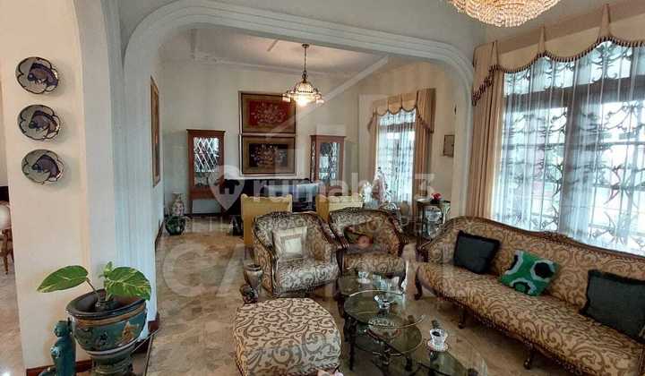 Rumah Besar Nan Mewah di Kpad Gegerkalong Ready Siap Huni Rumah Besar Nan Mewah di Kpad Gegerkalong Ready Siap Huni