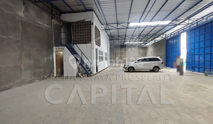 Ready-to-Use Warehouse on Mainroad Gadobangkong Padalarang