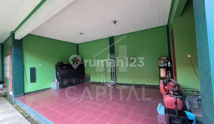 House in Antapani with Strategic Location and Wide Road in a Busy Area Suitable for Business 2