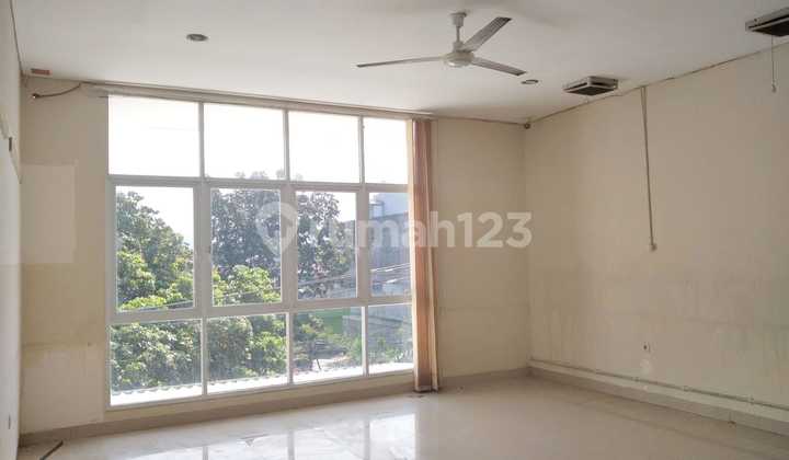 Ruko Cantik 4 Lantai Lokasi Strategis di Daerah Antapani Bandung 3