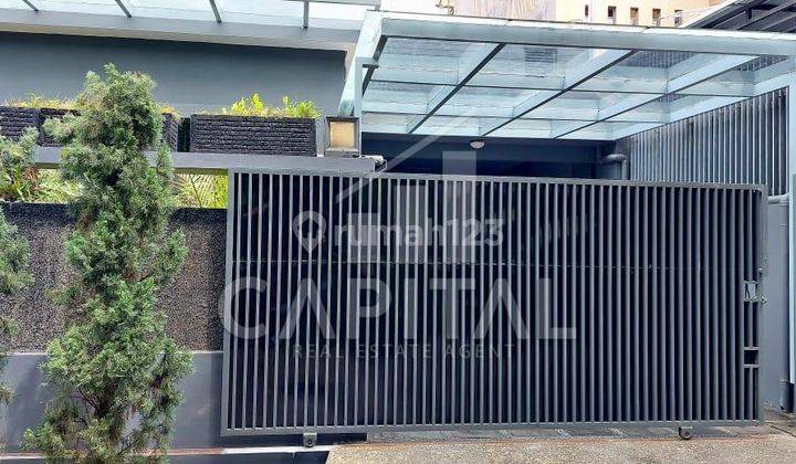 Dijual Rumah Cantik Terawat di Gegerkalong, Bandung