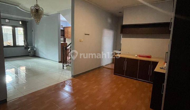 Dijual Cepat Rumah 2 Lantai di Gunung Batu 1