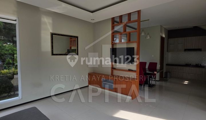 Rumah Villa di Valle Pasirhalang Cisarua dengan View Menawan Pegunungan dan Kerlap Kerlip Lampu Kota