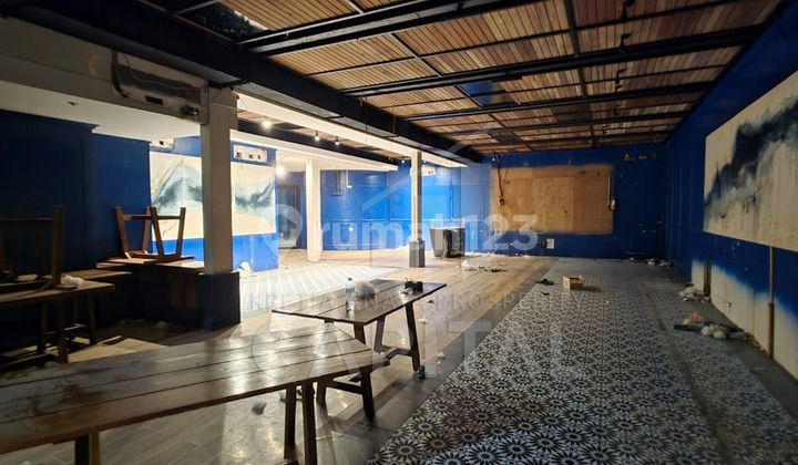 Ruang Usaha Komersial Siap Pakai Lokasi Strategis Area Kuliner di Jalan Sumatera Bandung