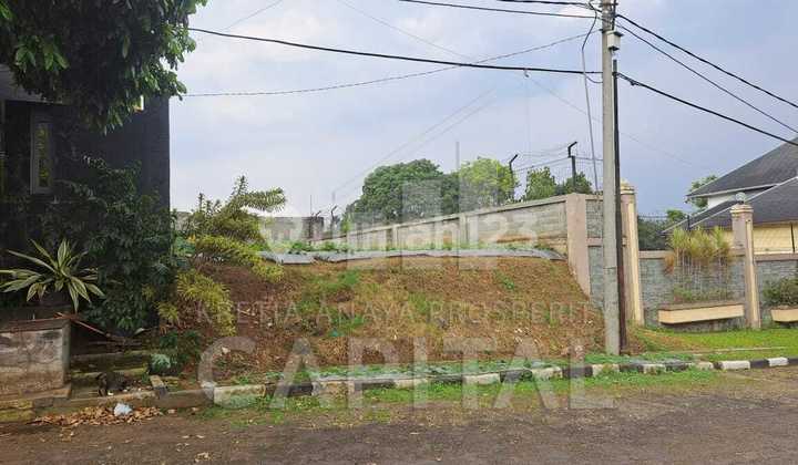 Kavling Dengan View Kota Dan Gunung di Setiabudi Regency