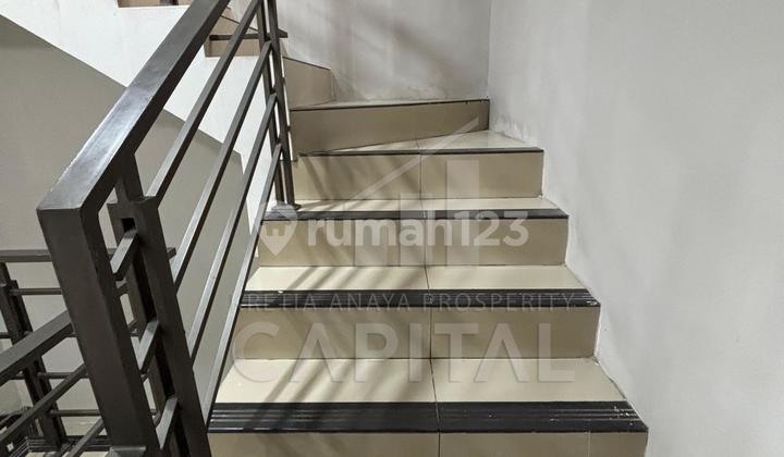 3-Story Commercial Shophouse on Mainroad Bojongsoang Terusan Buah Batu, Bandung 2