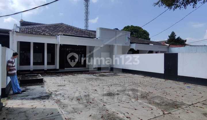 Rumah Kantor Siap Pakai dengan Lokasi Strategis di Jalan Terusan Kiaracondong Rumah Kantor Siap Pakai dengan Lokasi Strategis di Jalan Terusan Kiaracondong