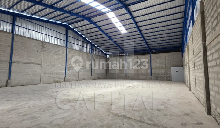 3 Gudang Konstruksi Baja Bersih Siap Pakai di Pergudangan Kopo Katapang