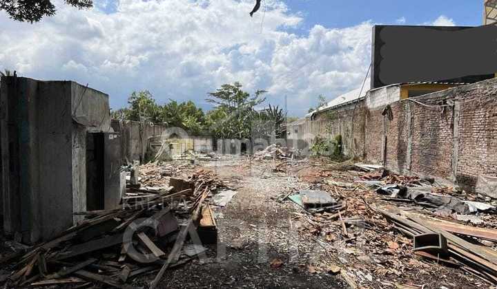 Land with a Strategic Location and Suitable for Building Business on Mainroad Cimahi Tengah.