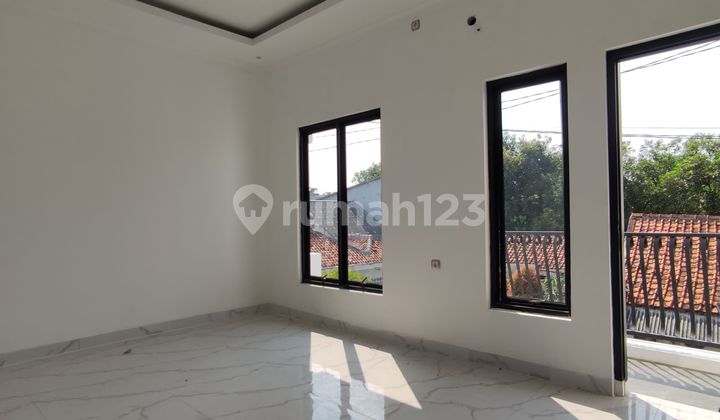Rumah Bangunan Baru 3 Lantai +Rooftop Cirendeu, Pisangan Ciputat 2