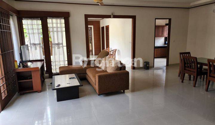 Rumah Unik dan Elegan di Lippo Karawaci Central Dekat UPH Semi Furnished Siap Huni 1