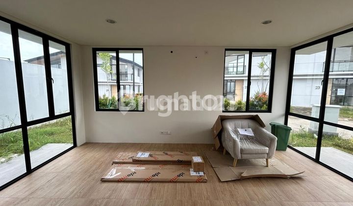 Rumah Hook  Minimalis 2 Lantai Cluster Cendana Cove Lippo Karawaci Central  dekat Univ UPH