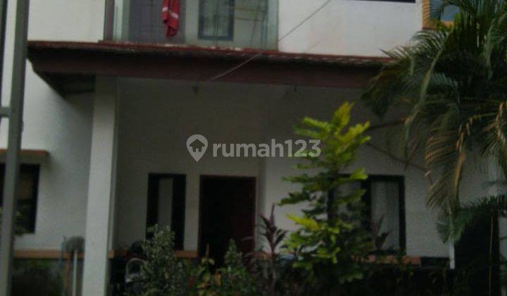 Rumah Hook Lokasi Strategis dalam Komplek dan Asri @Ciledug 2