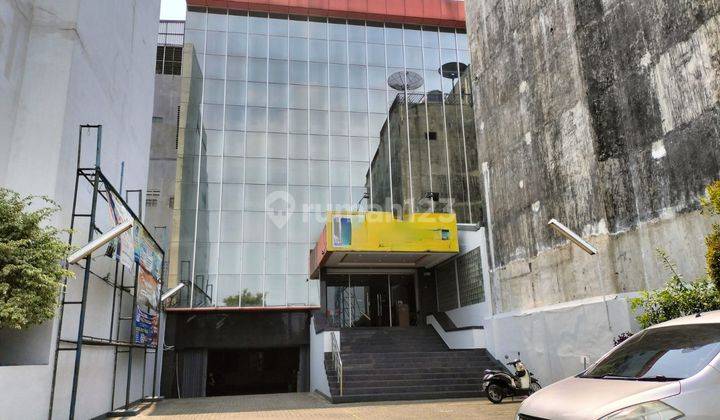 Gedung siap pakai didekat pusat commersial SENEN,Akses mudah kemana2,strategis,jual dibawah NJOP 1