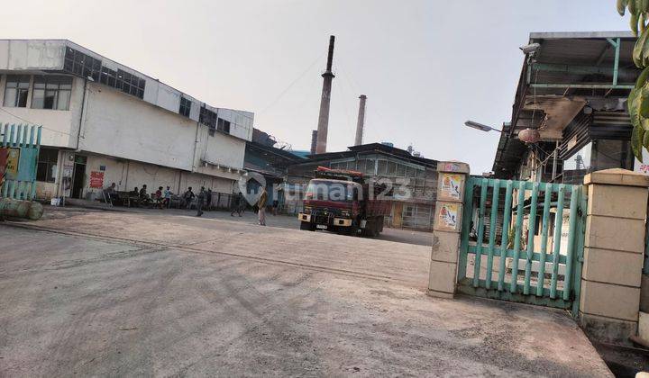 EX PABRIK di kawasan JIEP,lokasi prime di jln.P. Lentut,2 muka,dikelilingi pabrik2 top(Nojorono,soho industri farmasi,astra graphia dll). 2