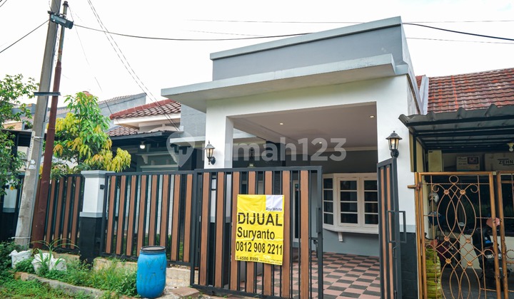 rumah siap pakai dalam komplek Bukit Cimanggu city,strategis dekat toll JAGORAWI & BORR