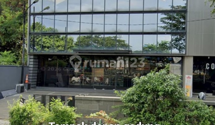 Small building in a strategic location on Jln. S.Parman Raya, SLIPI, West Jakarta, suitable for office, showroom, clinic, retail, etc.