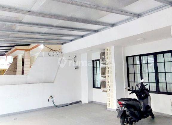 Dijual Rumah Sektor 7 Harga Terjangkau Gading Serpong 2 Lantai 120m² 1