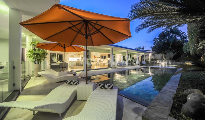 Spacious 3 Bedroom Villa On Large Land In Prime Seminyak Bali For Sale Leasehold