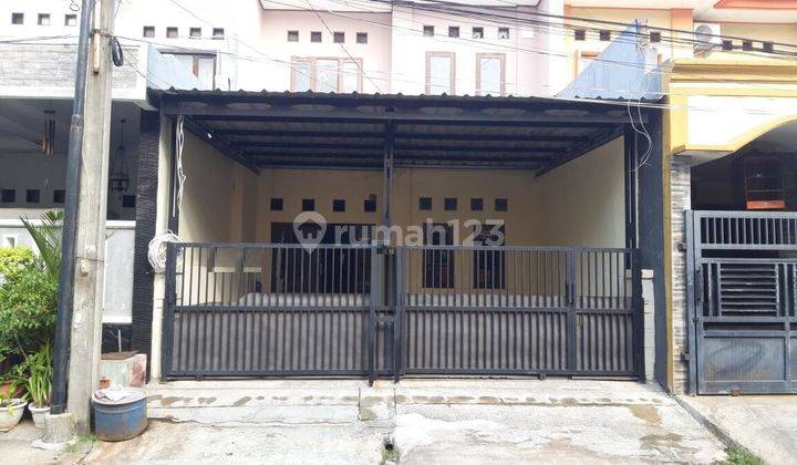 Disewakan Rumah Rapi di Taman Harapan Baru Harapan Indah Bekasi

 7