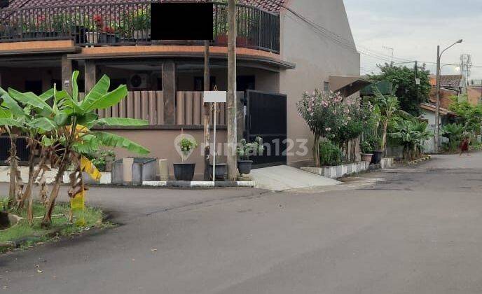 Rumah Hook Istimewa Siap Huni Dijual di Duta Harapan Bekasi

 1