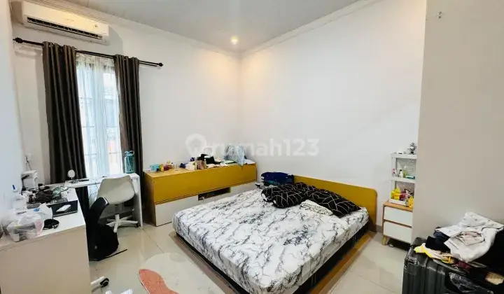kamar tidur rumah bagus siap huni di