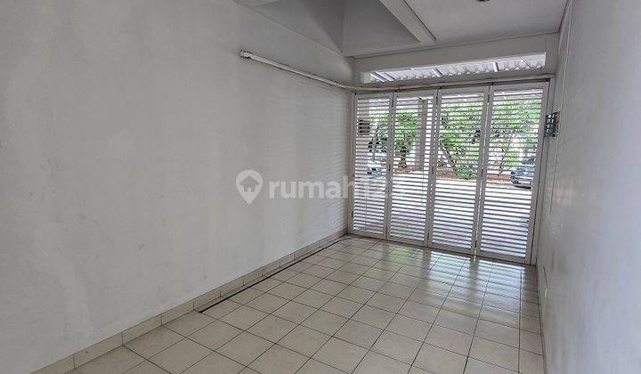 Jual Rumah 2 Lantai Jalan Utama di Cluster Palm Summarecon Bekasi 2