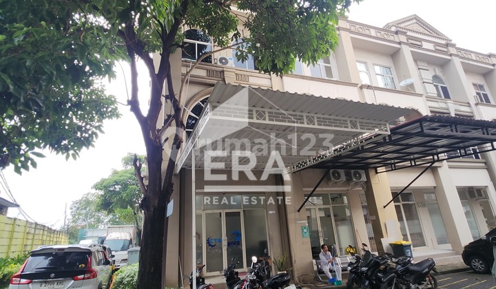 For Sale Ready-to-Use Shop House in a Busy and Strategic Location at Galaxy Bekasi 2