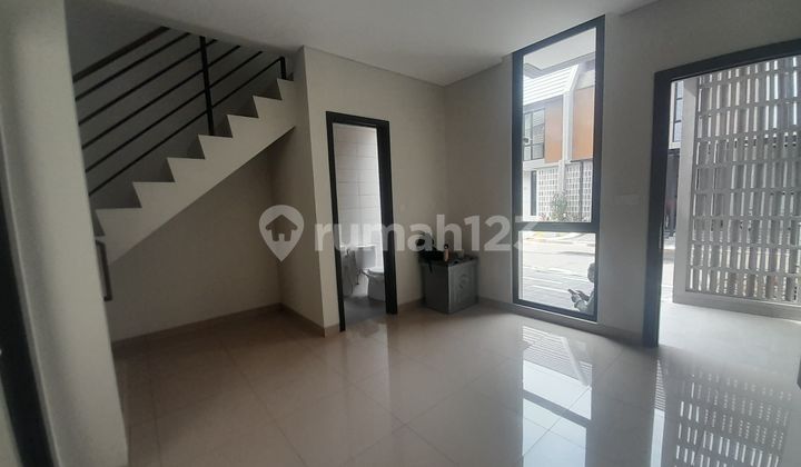 For Rent Fast New 2-Storey House Ready to Occupy in Summarecon Crown Gading Bekasi 2