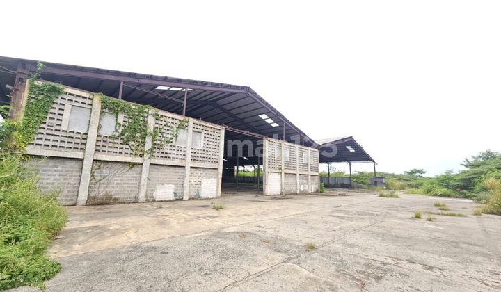 Disewakan Gudang Dengan Lahan Yang Luas Di Bekasi Utara