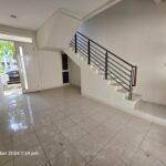 Dijual Rumah Dekat Club House Di Cluster Palm Summarecon Bekasi

 2