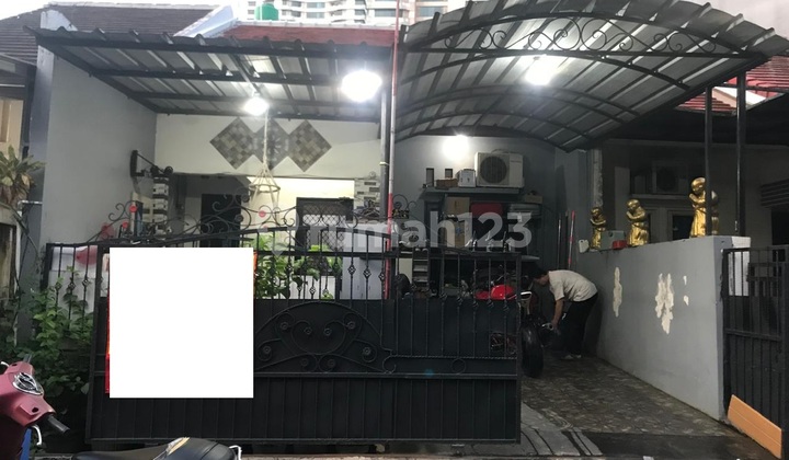 Dijual Murah Rumah Cantik di Taman Cikas 5 Menit Dari Apartemen Kemala Lagoon dan Mall Grand Metropolitan Bekasi Dijual Murah Rumah Cantik di Taman Cikas 5 Menit Dari Apartemen Kemala Lagoon dan Mall Grand Metropolitan Bekasi