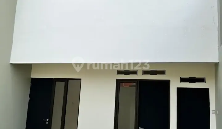 Dijual Rumah Nyaman di Jln Harapan Mulya Raya - Harapan Indah Bekasi 2