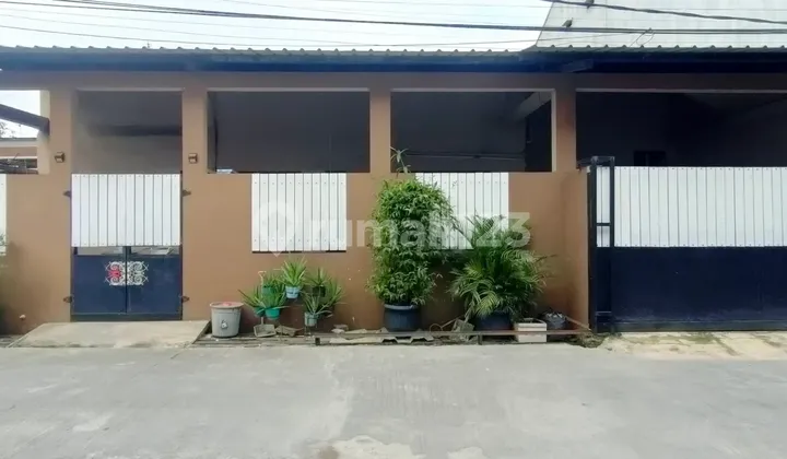 For Sale: Spacious and Strategic House in Harapan Indah Green Boulevard
