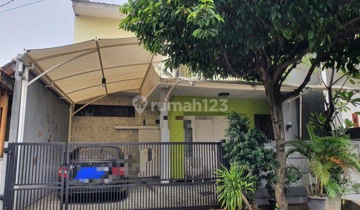 Rumah Modern Tropis Minimalis Di Kemang Pratama 2 Bekasi

 1