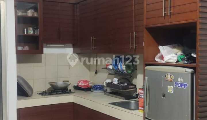 Disewakan Cepat Apartemen Lantai Rendah, Type 3 Kamar Tidur Full Furnished (Jakarta Barat) Furnished Bagus 2