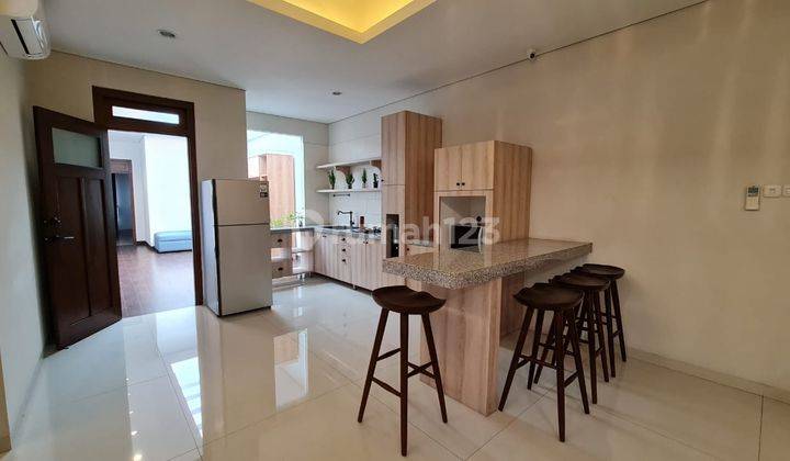 Rumah 2 Lantai Bagus Furnished SHM di Menteng, Jakarta Pusat 2