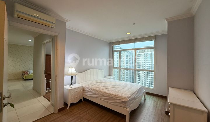 For Rent Apartment Central Park Residences Podomoro City (Tanjung Duren) Type 2+1 Bedroom Furnished Good Condition