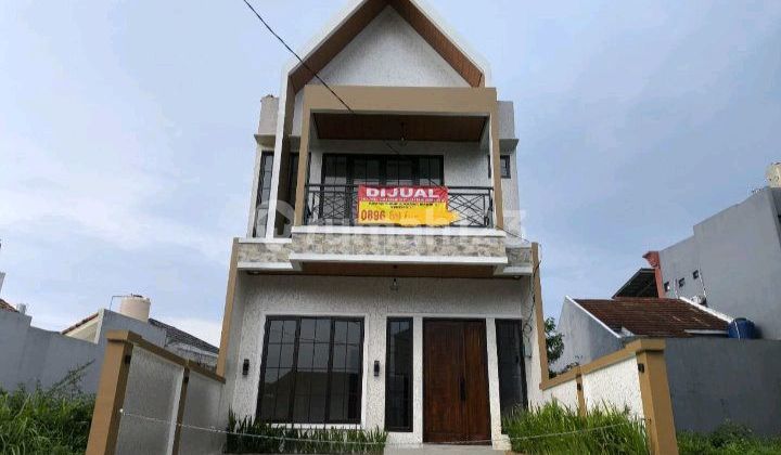 Dijual Rumah Siap Huni Bangunan Baru di Sentul City Area