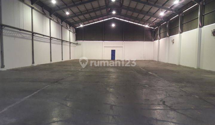 Disewakan Gudang Luas 1000 Meter Lokasi Kawasan Industrial Ejip 2