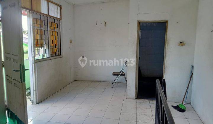 Ruko 2 Lantai Lokasi Strategis Pinggir Jalan Raya di Ciputat  10