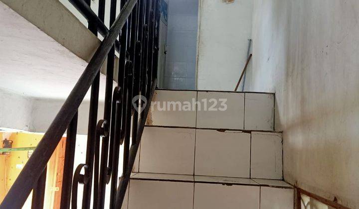 Ruko 2 Lantai Lokasi Strategis Pinggir Jalan Raya di Ciputat  11