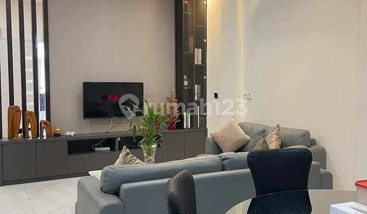 Di Jual Villa Givency One Full Furnish Siap Huni Murah