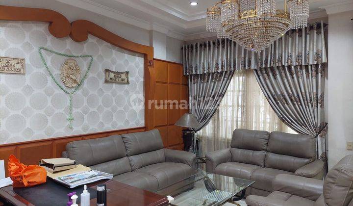 Di Jual Murah Villa Komp. Taman Polonia Fully Furnish 1