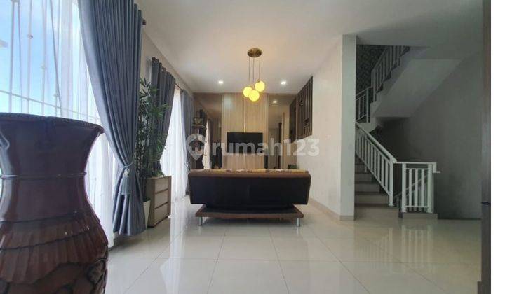 ruang keluarga di jual murah villa komp.