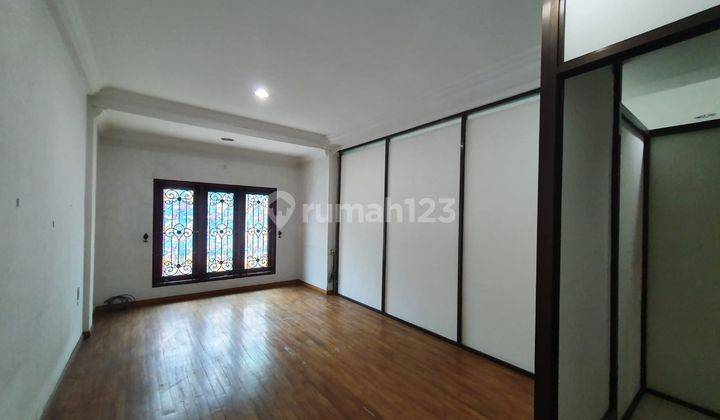 Di Jual Murah Rumah Inti Kota Siap Huni 2 Tingkat 9