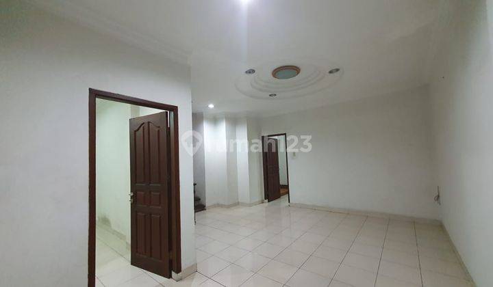 Di Jual Murah Rumah Inti Kota Siap Huni 2 Tingkat 11