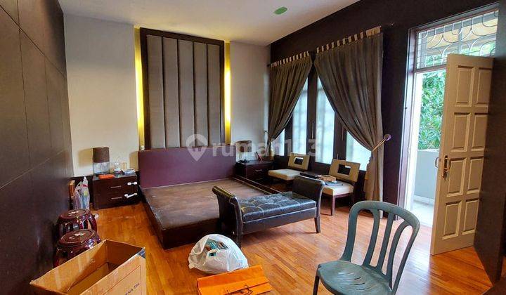 kamar tidur di jual murah villa komp.