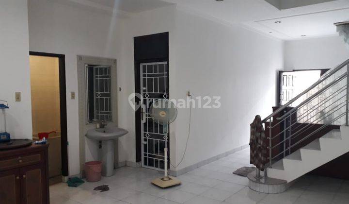 Di Jual Murah Villa Komp. Polonia Indah Siap Huni 1